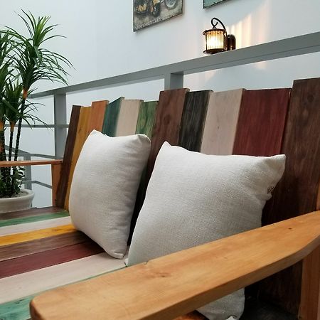 Timemark Travel Homestay & Hostel Ho Şi Min Exterior foto