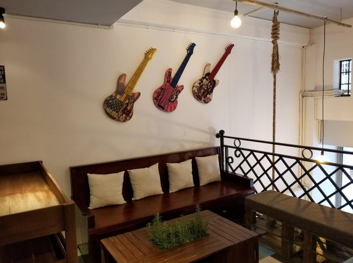 Timemark Travel Homestay & Hostel Ho Şi Min Exterior foto