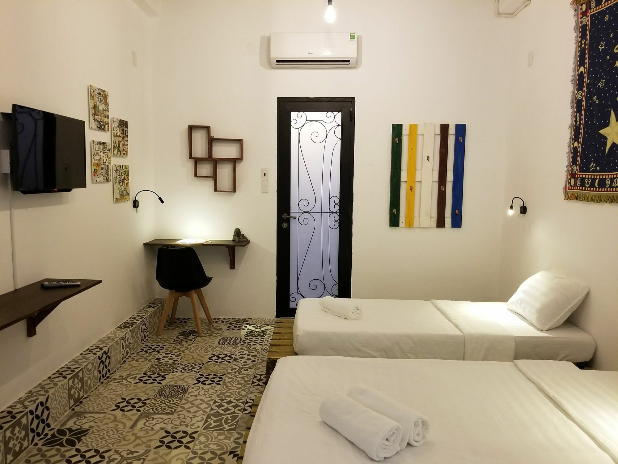 Timemark Travel Homestay & Hostel Ho Şi Min Exterior foto