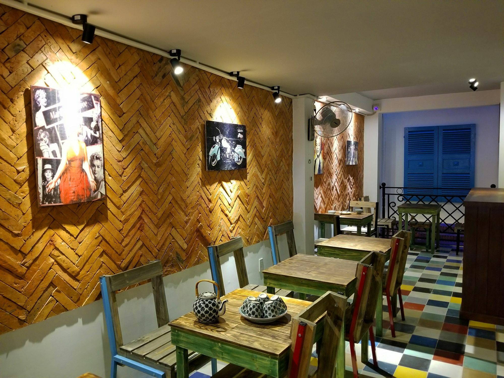 Timemark Travel Homestay & Hostel Ho Şi Min Exterior foto