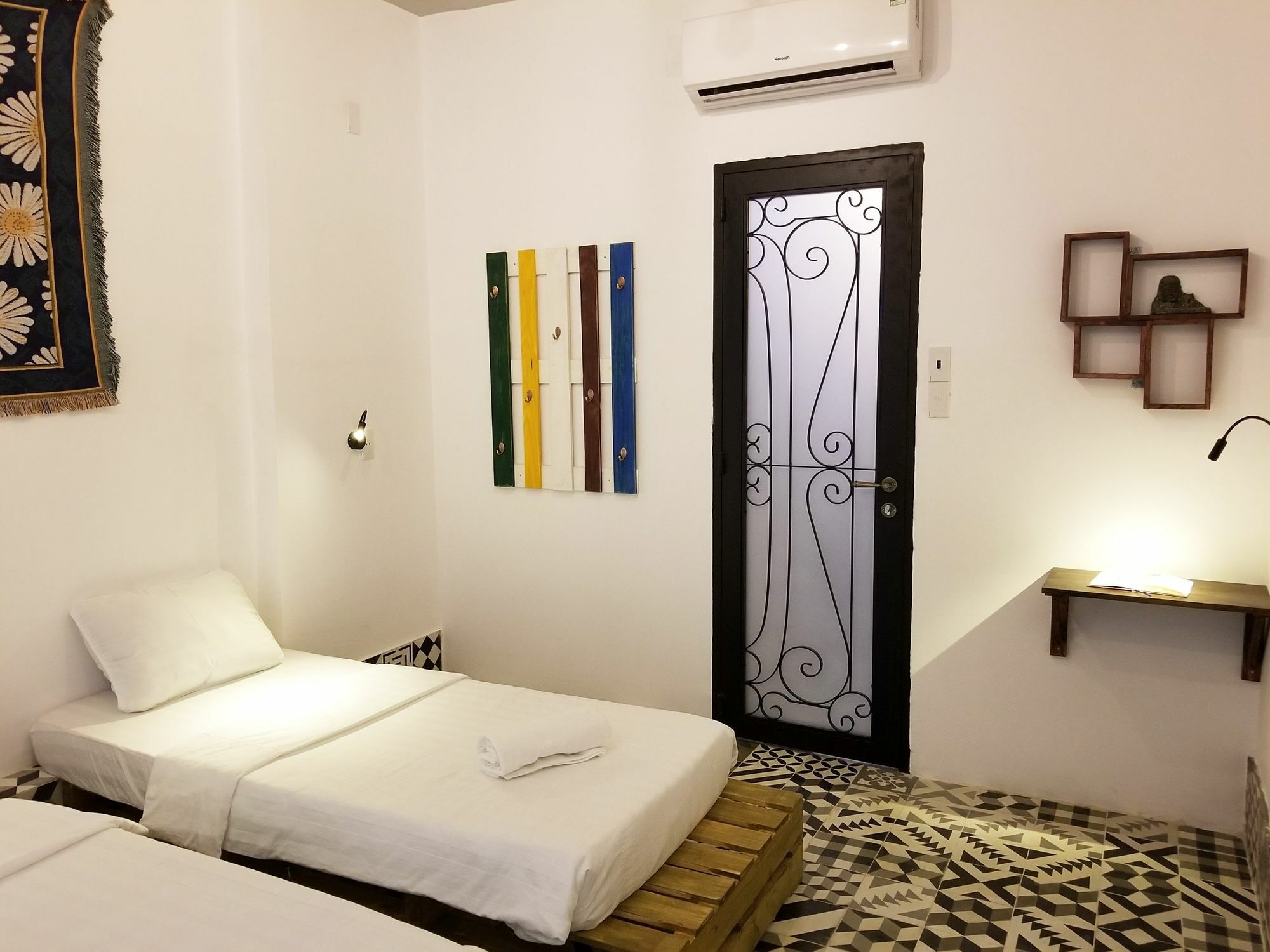 Timemark Travel Homestay & Hostel Ho Şi Min Exterior foto